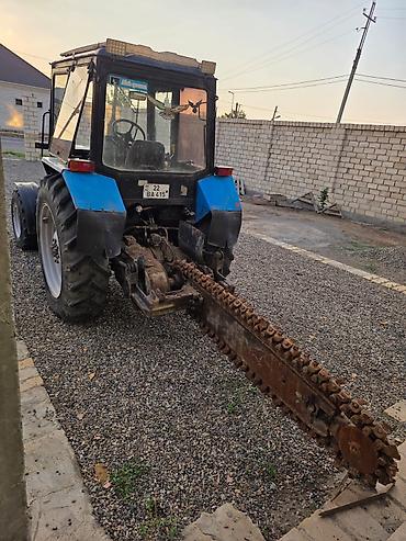 traqtor: Belarus 82 (MTZ-82) traktor – xəndək açan (trench) avadanlıqla — 1