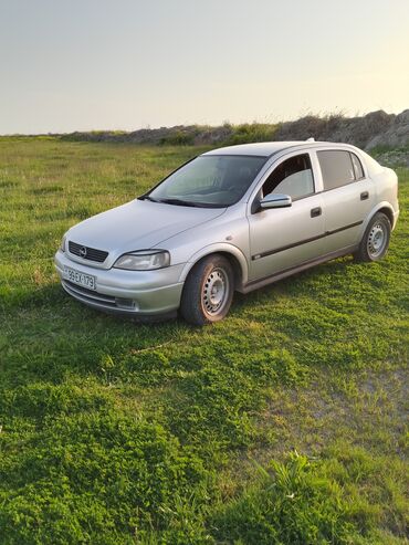 kredit maşın: Opel Astra: 1.6 l | 1999 il | 578096552 km Hetçbek