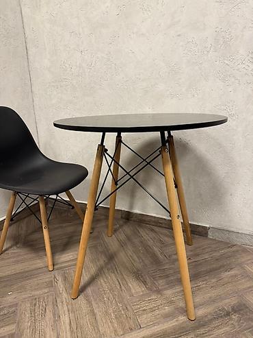 eames: Кухонный стол и стул, Б/у, цвет - Черный — 5