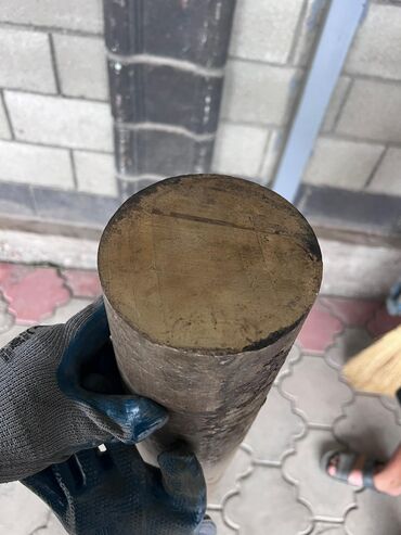 универсальные мобильные батареи подходят для зарядки мобильных телефонов borofone: Латунь прут раз 120
длина 1,40м. кг 800сом