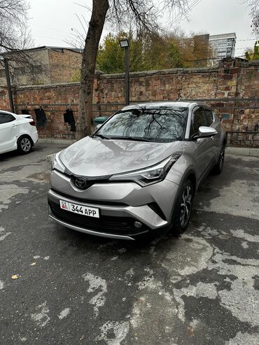 Toyota: Toyota C-HR: 2017 г., 2 л, Автомат, Бензин, Кроссовер