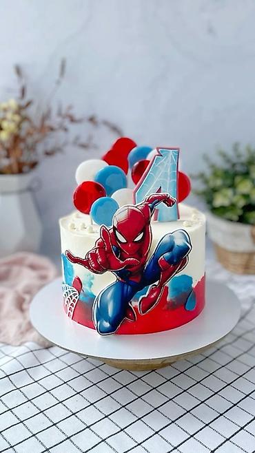 Кондитерские изделия, сладости: Именные торты на день рождения с декоративными топперами - Оформление — 17