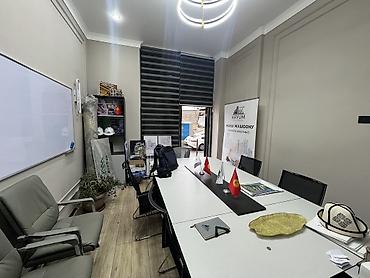 мкр сдаю: Продажа офисов 40 м², С ремонтом, Многоэтажное здание, 1 этаж — 3
