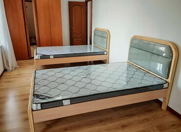 куплю односпальную кровать: Односпальные кровати с матрасами - Размер: ориентировочно 1.2×190–200
