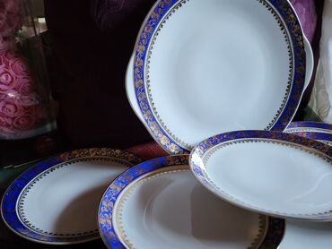 Kuhinjski setovi: Servis za torte,kolace iz 1945 do 1958godine. Bohemija Carlsbad na lalafo.rs — 5 Kuhinjski setovi: Servis za torte,kolace iz 1945 do 1958godine. Bohemija Carlsbad — 5