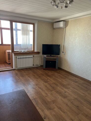 Продажа квартир: 3 комнаты, 63 м², Индивидуалка, 12 этаж, Старый ремонт