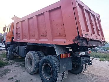 Грузовики: Самосвал Dongfeng, оранжевый, колесная формула 6x4. Стальной кузов с — 4