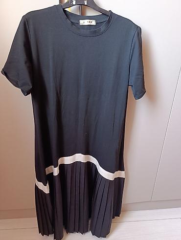 muncuq: Qadın geyim dəsti – 3 paltar 1) Qara T‑shirt üslublu paltar - — 1