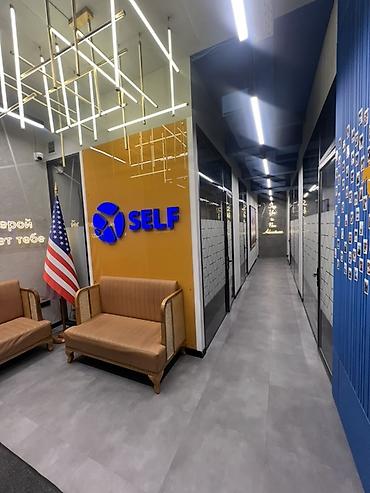 Аренда офисов: Современный офис в мебелью отдельным кабинетом и кухней Сдам пол — 10