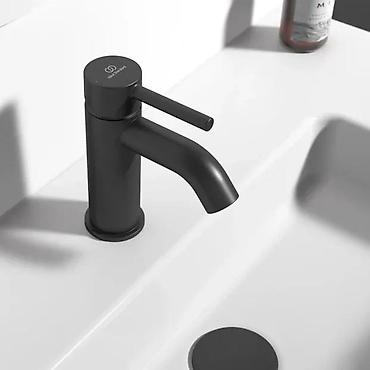 forma ideale barski set: Ideal Standard Ceraline slavina za umivaonik – mat crna (silk black) — 3
