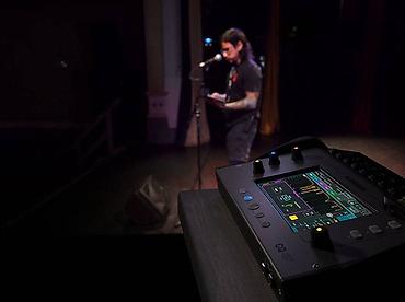 ми 12 х: Allen & Heath CQ-18T - сверхкомпактный цифровой микшер на 18 — 3