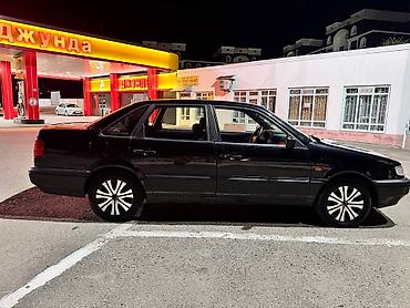 a8 d2: Volkswagen Passat: 1994 г., Седан — 10