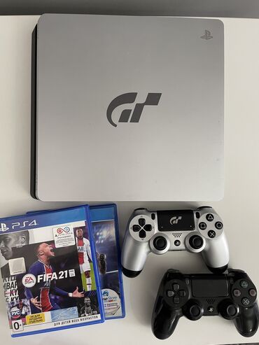 плестешен 4: PlayStation®4 Gran Turismo™ Sport Limited Edition. не прошитый