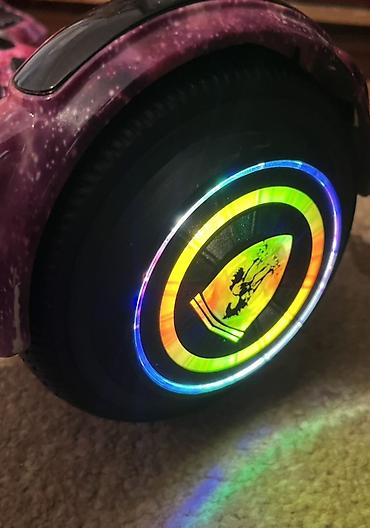 astro bot: Özünətarazlı elektrik skuter (hoverboard) segway – kosmos temalı — 2