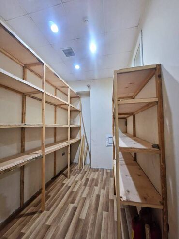 Anbar və emalatxanalar: Yasamal rayonu, “Tibb Kolleci” yaxınlığında, İnşaatçılar ilə 20 — 26