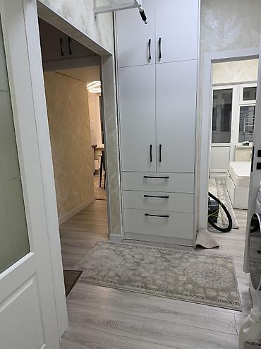 rent: Сдаю квартиру
12 мкр 
Возле церкви
2 х комнатная квартира с ремонтом — 4