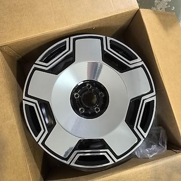 s4 2 2: Колпаки R 22, Новый, Комплект — 2