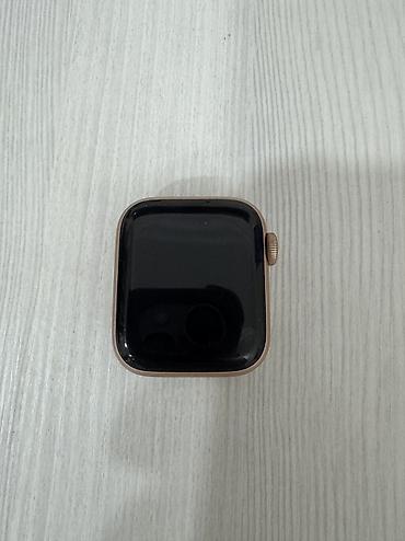 watch 10: Apple Watch SE (1 generation), GPS, 40мм Корпус: алюминий цвета Gold — 3