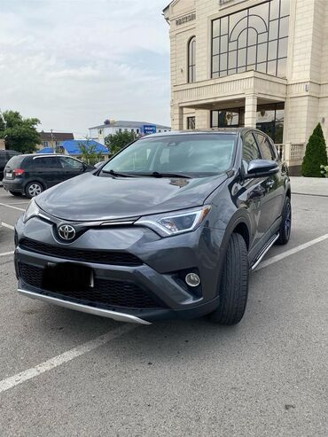 Toyota: Toyota RAV4: 2018 г., 2.5 л, Автомат, Бензин, Кроссовер