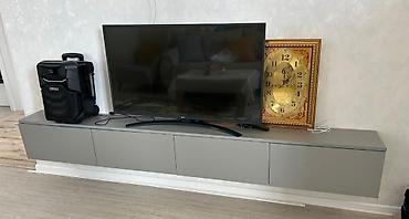 laminatın vurulması: Yeni, Düz TV altlığı, Polkalı, Laminat, Azərbaycan — 5