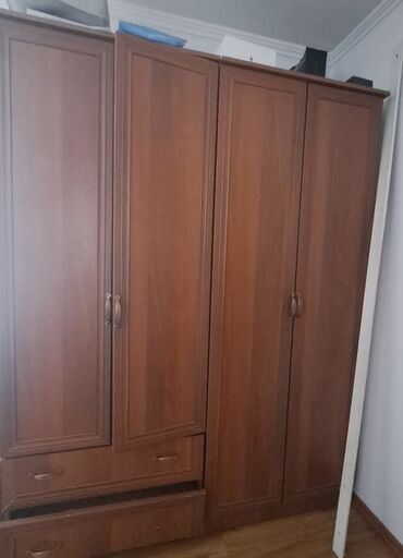 осенний костюм: Шкаф для одежды, Прямой