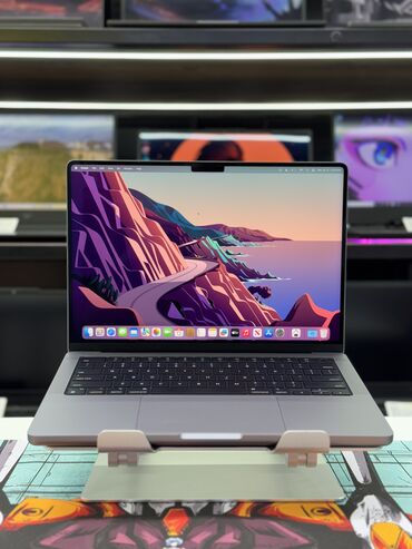 купить игровые компьютеры недорого: Ноутбук, Apple, 8 ГБ ОЭТ, Apple M3, 14 ", Жумуш, окуу үчүн, эс тутум SSD