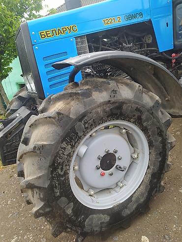 Traktorlar: MTZ Belarus 1221.2 traktor traktor əla vəziyyətdədir heç bir problemi — 7