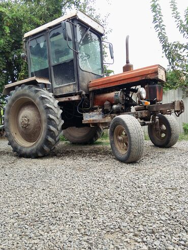 su daşıyan maşınlar: Traktor T28, 1986 il, 28 at gücü, motor 2.2 l, İşlənmiş