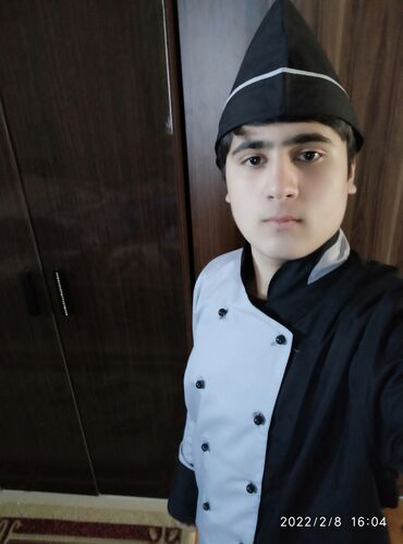 aspaz v Azərbaycan | AŞPAZLAR: Salam 17 yaşım var özüm peşə məktəbində aşpazlıq oxuyuram Aşbaz