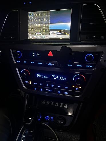 Hyundai: Hyundai Sonata: 2016 г., 2 л, Вариатор, Газ, Седан — 9