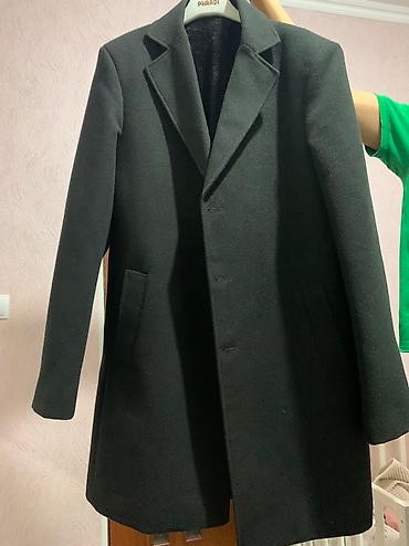 white coat: Продаю пальто и пиджакчерного цвета в хорошем состоянии. Пиджак 500 — 2