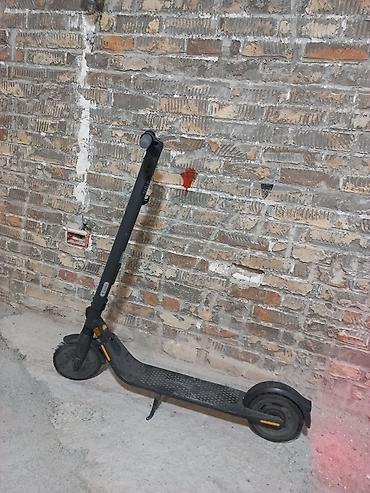 Elektrikli samokatlar: İşlənmiş Elektrik samokat 9", 501 - 750 Vt, 26 - 35 km/s, Ödənişli çatdırılma — 1