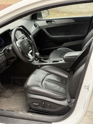 Hyundai: Hyundai Sonata: 2019 г., 2 л, Газ — 10