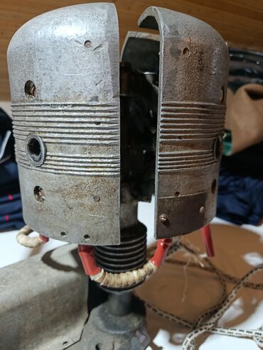 Digər istehsal avadanlığı: Sənaye tipli köhnə model şnur bükmə/uc bağlama maşını Təsvir: - — 6