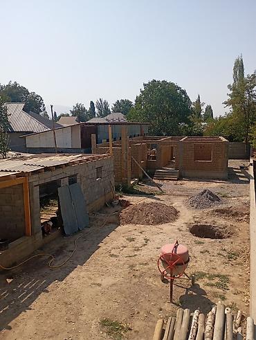 продаю дом раздолные: Срочно сатылат номерге чала бергиле Характеристики: - Материал стен — 9