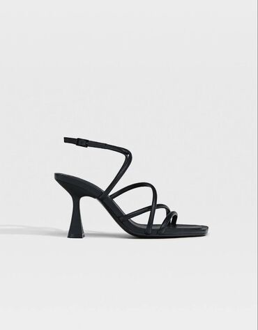 Женская обувь: Размер: 35, цвет - Черный, Новый