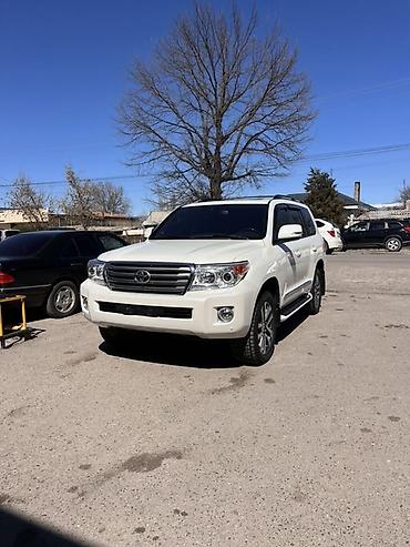 360: Toyota Land Cruiser: 2014 г., 4.6 л, Автомат, Бензин, Внедорожник — 2