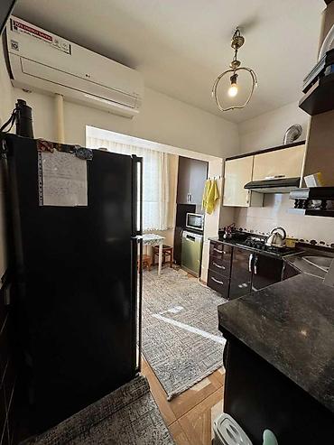 kohnə binalar: Bakı, 8-ci kilometr, 3 otaqlı, Köhnə tikili, m. Xalqlar Dostluğu, 75 kv. m — 9