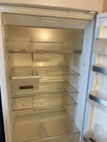 Soyuducular: İşlənmiş 2 qapılı Siemens Soyuducu Satılır, rəng - Ağ, Təkərli — 3