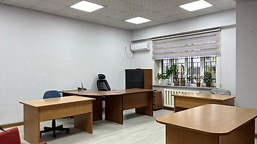 нежилое: Продажа офисов 87 м², С ремонтом, Многоэтажное здание, 1 этаж — 3