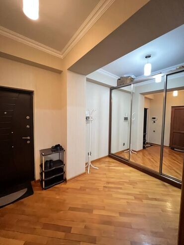 Uzunmüddətli kirayə mənzillər: Xalqlar dostluğu metrosu,Sərhədçi ilə üzbəüz,16 mərtəbənin,3-cü — 3