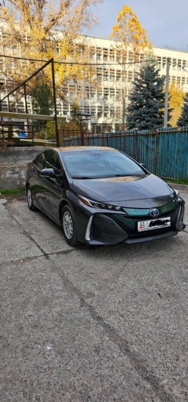 Toyota: Toyota Prius: 2018 г., 1.8 л, Вариатор, Электромобиль, Хэтчбэк