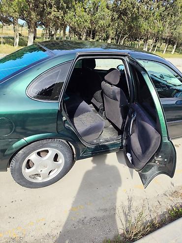 elantra qapi: Opel Vectra B sedan – tünd yaşıl rəng, 4 qapı, 5 yerlik rahat salona — 7