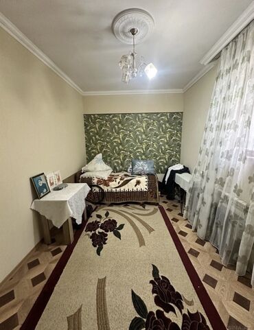 Həyət evləri və villaların satışı: 3 otaqlı, 70 kv. m, Orta təmir — 11