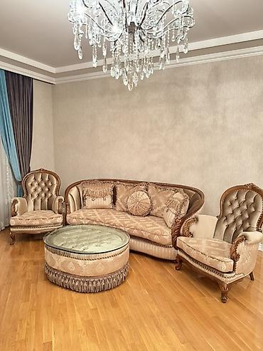 divan restoran: Klassik üslubda qonaq otağı dəsti - Dəst: 1 divan, 2 kreslo, 1 yumru — 1