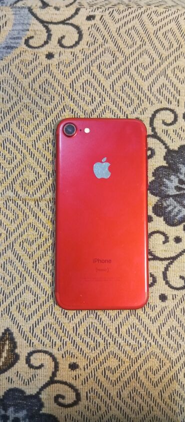 Apple iPhone: IPhone 7, Б/у, 128 ГБ, Красный, 77 %