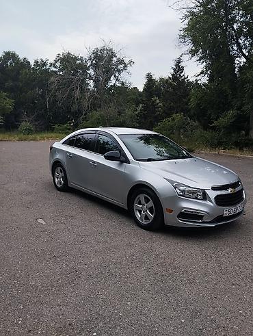 qalmaq şərti ilə byd: Chevrolet Cruze: 1.4 l | 2015 il 2500 km Sedan — 3