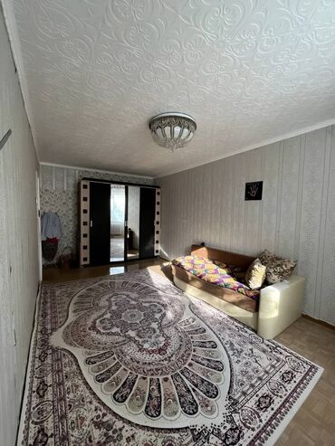 снять квартиру на долгий срок в бишкеке ок: 1 бөлмө, Кыймылсыз мүлк агенттиги, Чогуу жашоосу жок, Толугу менен эмереги бар