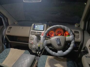 купить бокс на крышу автомобиля бу: Honda Mobilio: 2003 г., 1.5 л, Автомат, Газ, Вэн/Минивэн