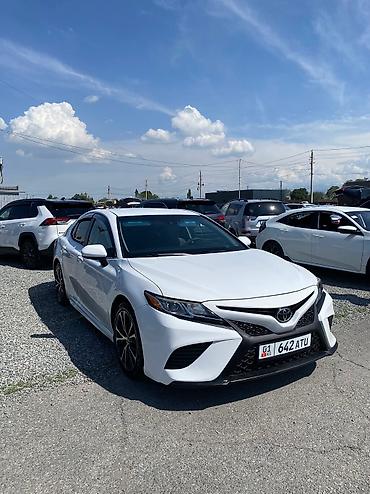 corolla 2016: Toyota Camry: 2018 г., 2.5 л, Автомат, Бензин, Седан — 3